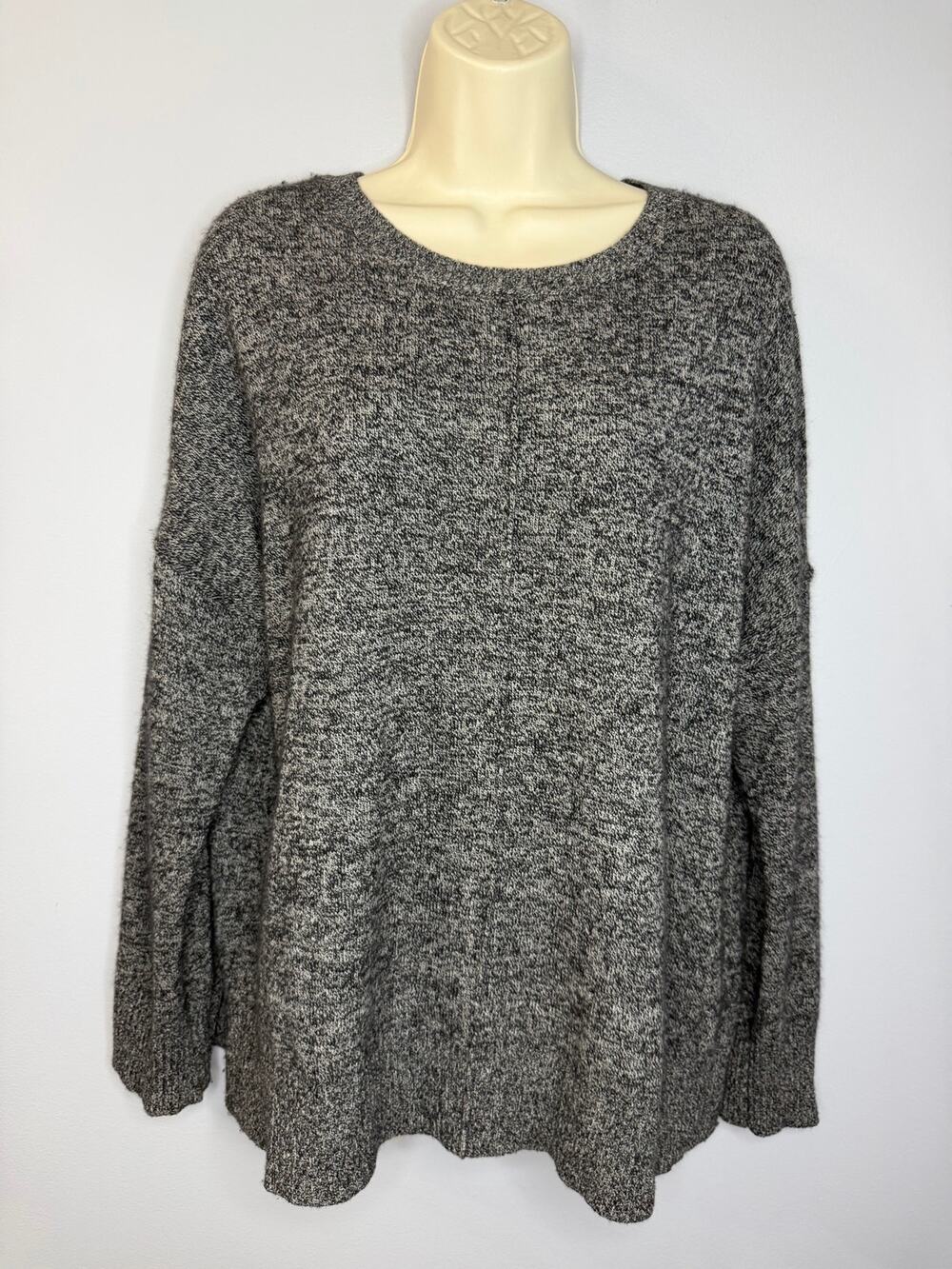Aqua Cashmere Crew Neck Sweater Heather Grey Women's M Relax Soft Lightweight